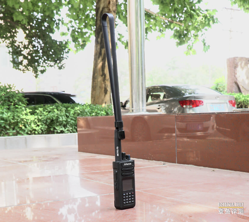 影响对讲机通信距离的因素有哪些？