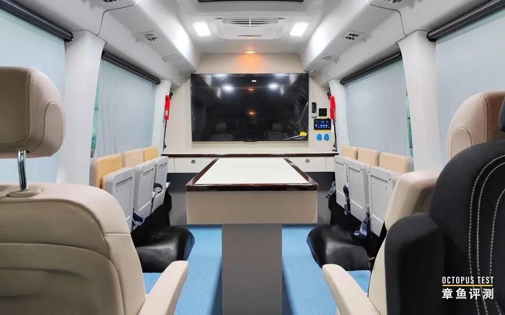 国外应急指挥车和国内应急指挥车有什么不同？