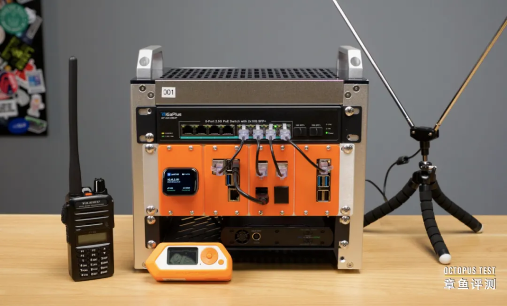 一个开源的微型机柜项目，看起来非常有趣！