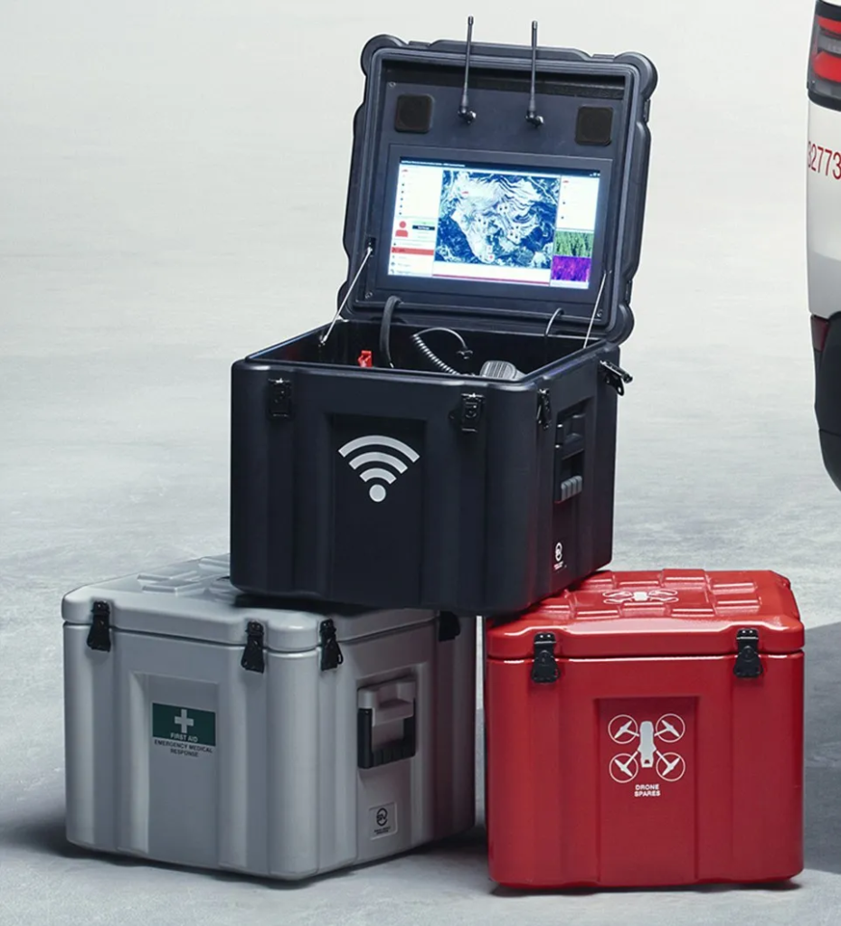 欣赏一下七年前路虎为红十字会设计的无人机救援车