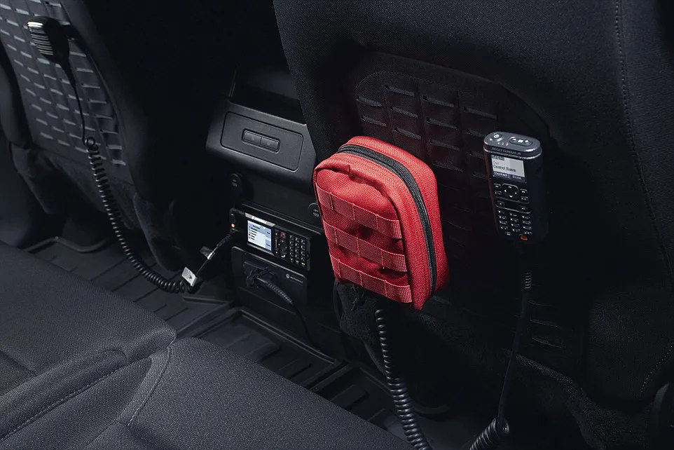 欣赏一下七年前路虎为红十字会设计的无人机救援车