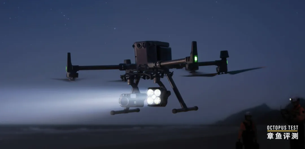 大疆“禅思”新增两款无人机负载。喊话，照明不需要第三方负载了