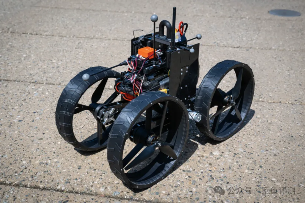 空中变形机器人行进过程中直接起飞