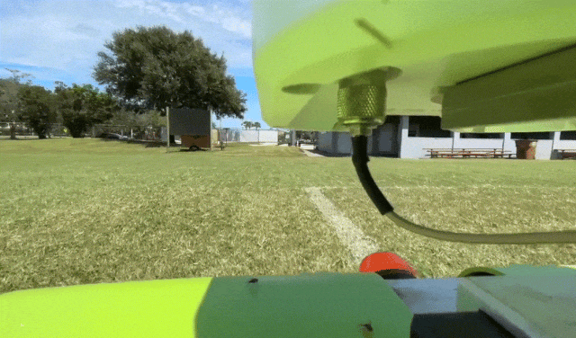 细分市场草皮画线机器人卖了数亿美金