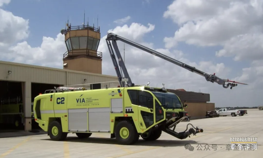 机场消防车为什么和城市消防车长的不一样