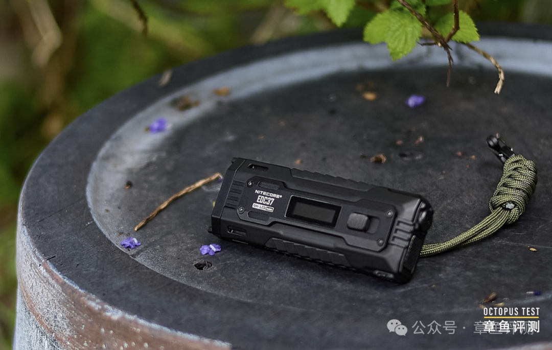 你需要怎样一款强光战术手电