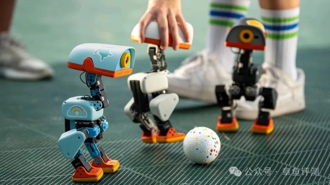 Microduck 开源鸭子机器人火了，是否给了人工智能和机器人发展的新方向